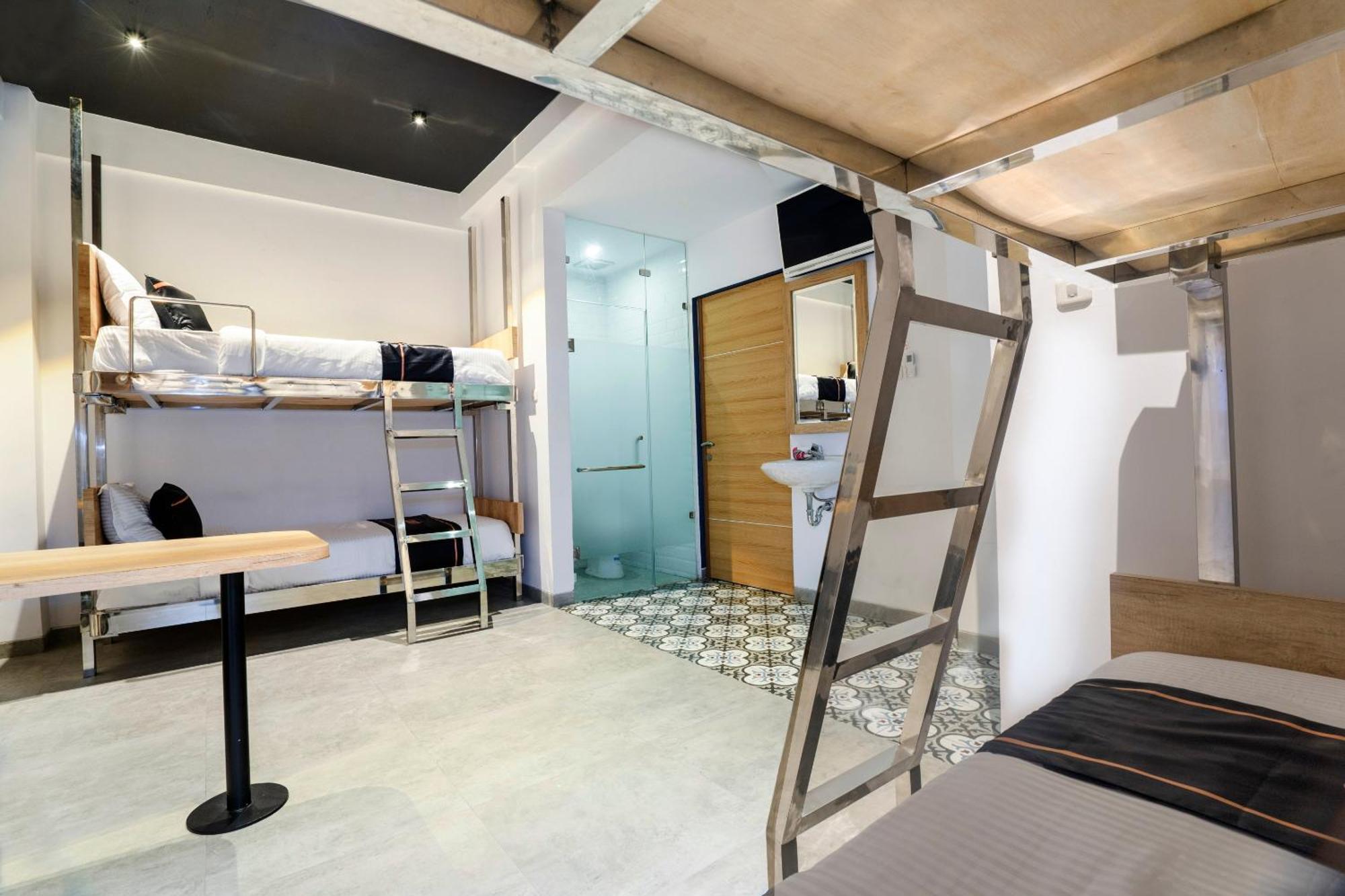 Готель Super Oyo Collection O 2627 Ratamya Co-Living Джок'якарта Екстер'єр фото