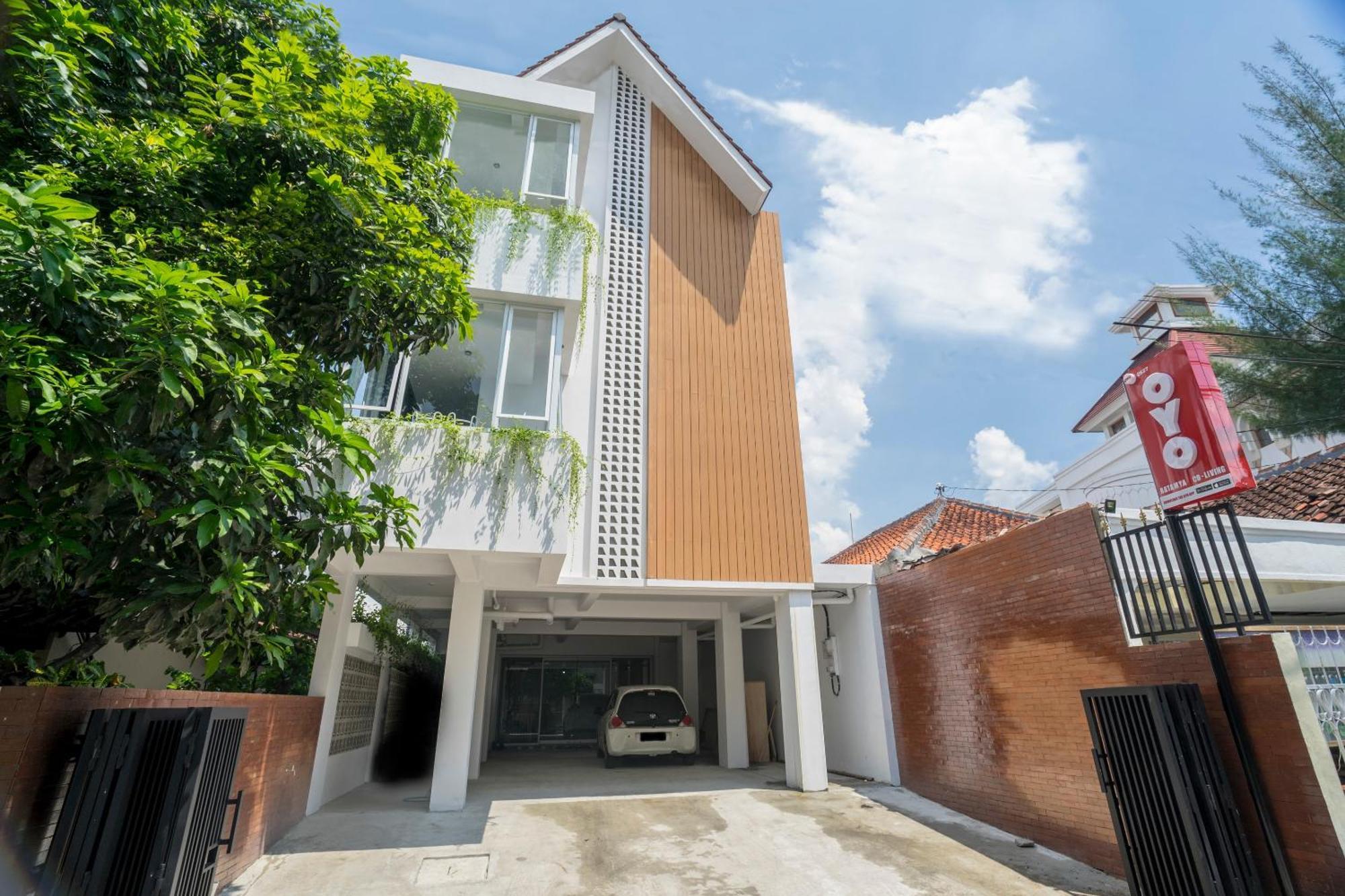 Готель Super Oyo Collection O 2627 Ratamya Co-Living Джок'якарта Екстер'єр фото
